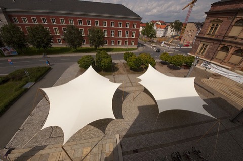 „Apollon“-Sonnensegel in Weimar, Ansicht 2 – vergrößern